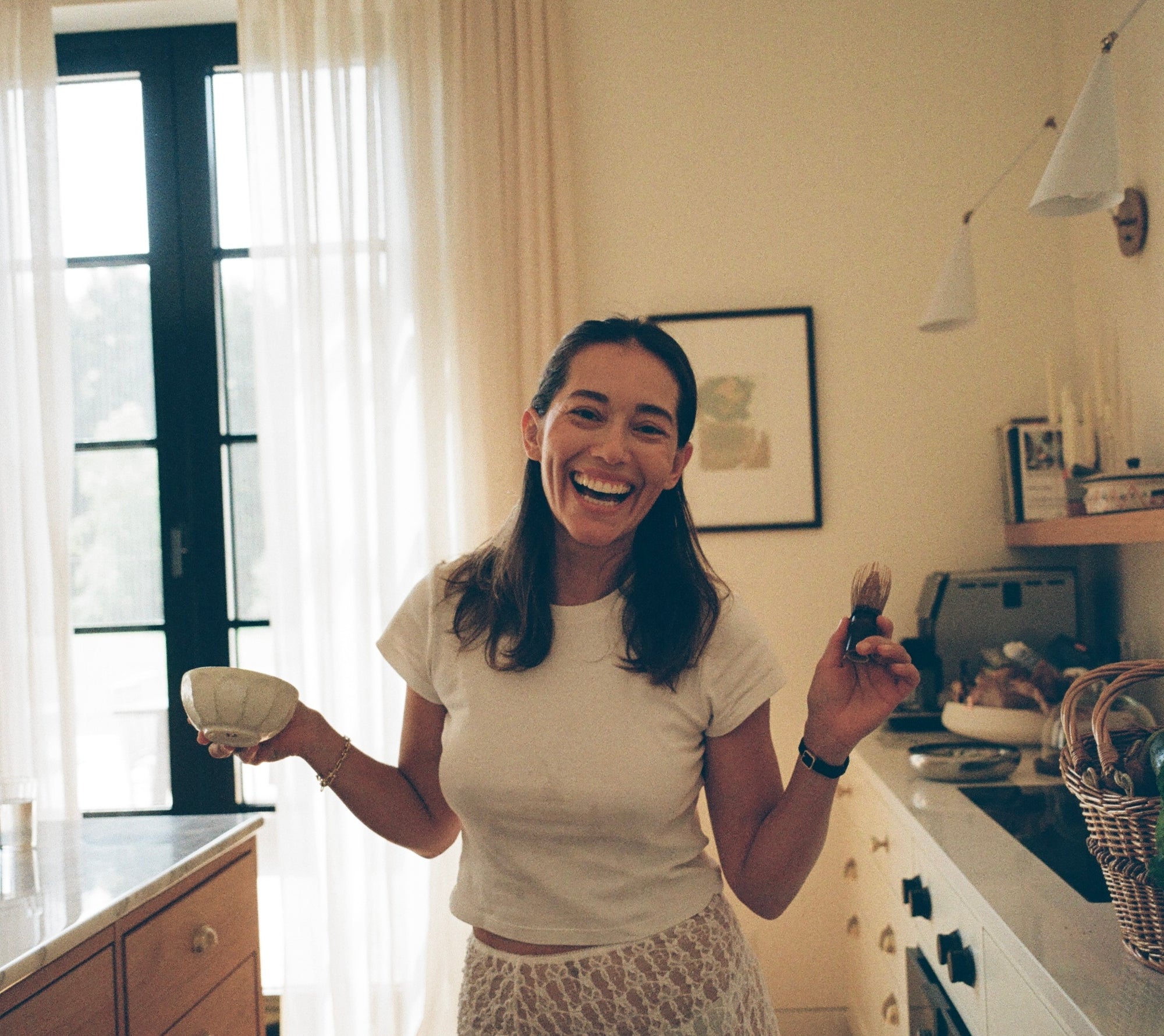 Anna Schürrle von fullfilled, Matcha aus Berlin, in der Küche